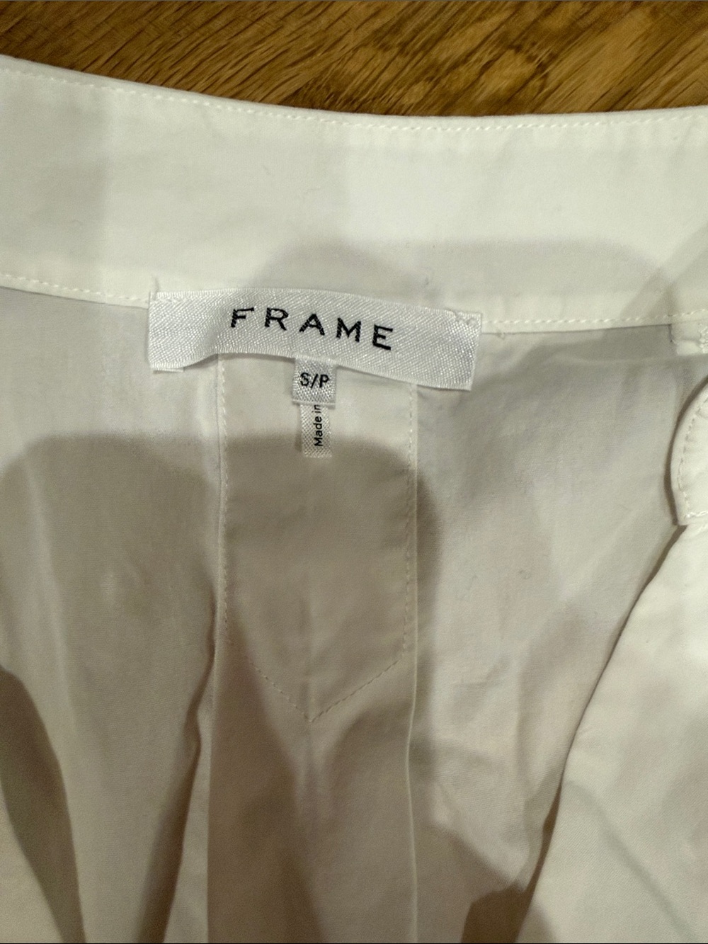 Frame - Ruched Cali Popover - Picture 2 of 5